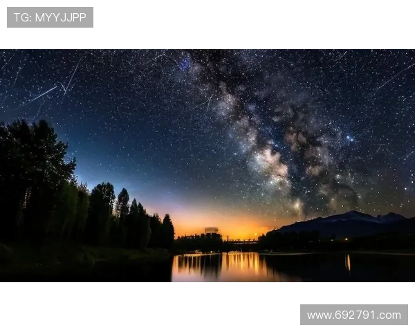 汲取月光：都市的诗意栖居与心灵的静谧花园